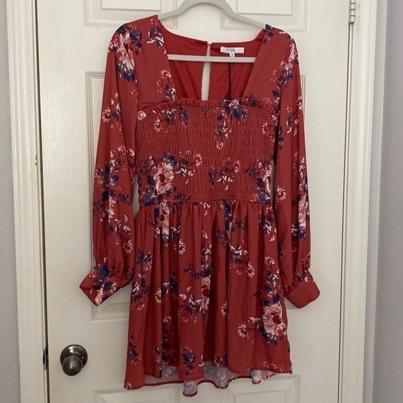 BNWT Q&A Gathered bodice Floral Long Sleeve Mini Dress - Picture 3 of 15